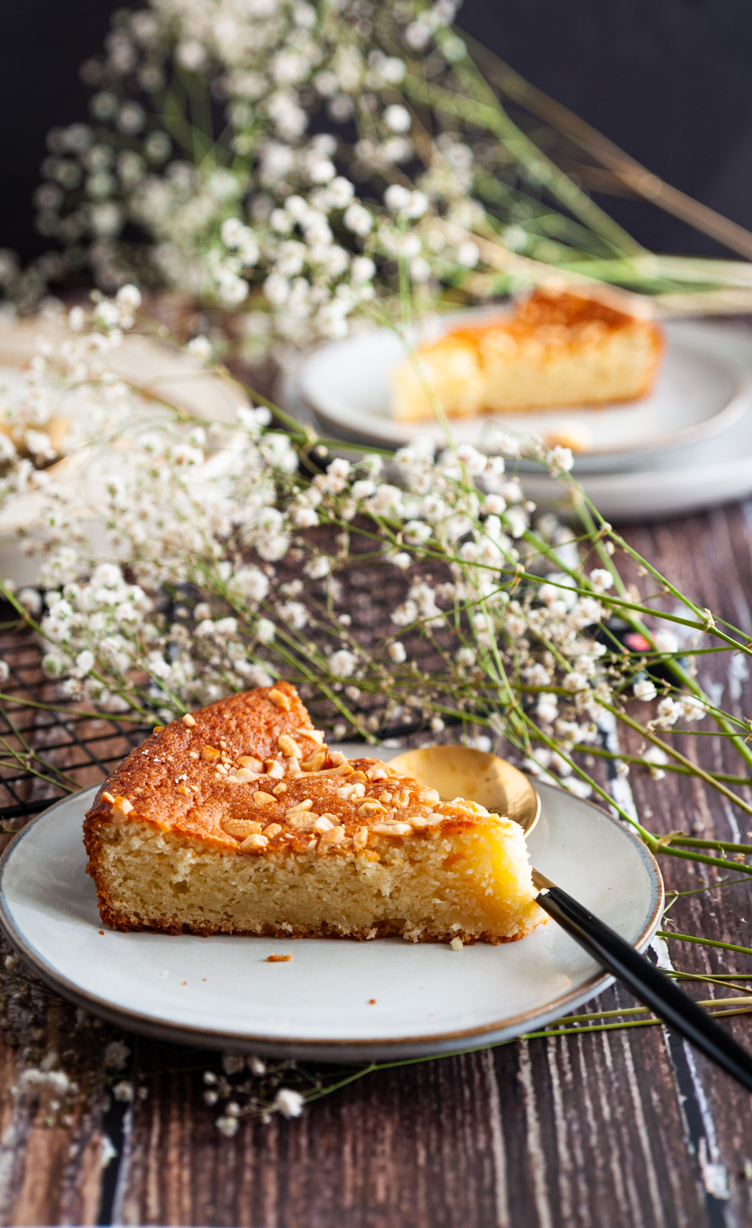 A light and fluffy Gluten Free almond flour cake to be enjoyed with your morning coffee or afternoon tea.