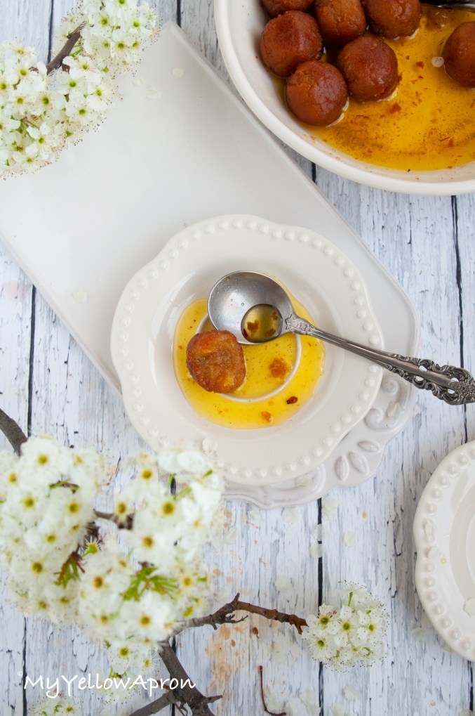 learn how to make gulab jamuns with bread